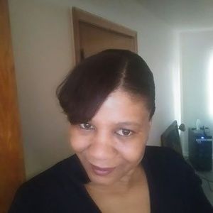 Meet your Posher, Warren